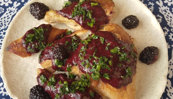 Fried Chicken With Blackberry Sauce